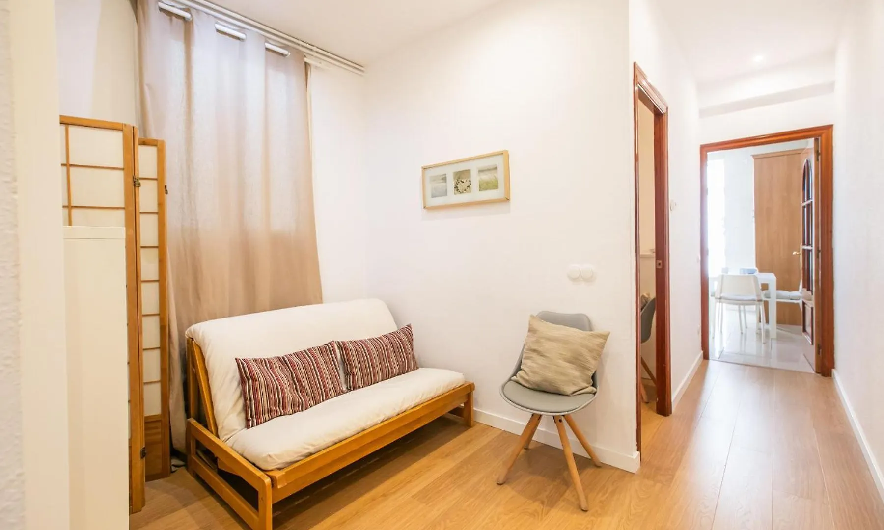 42Ara1026 - Spacious Apartment In Eixample 바르셀로나 스페인